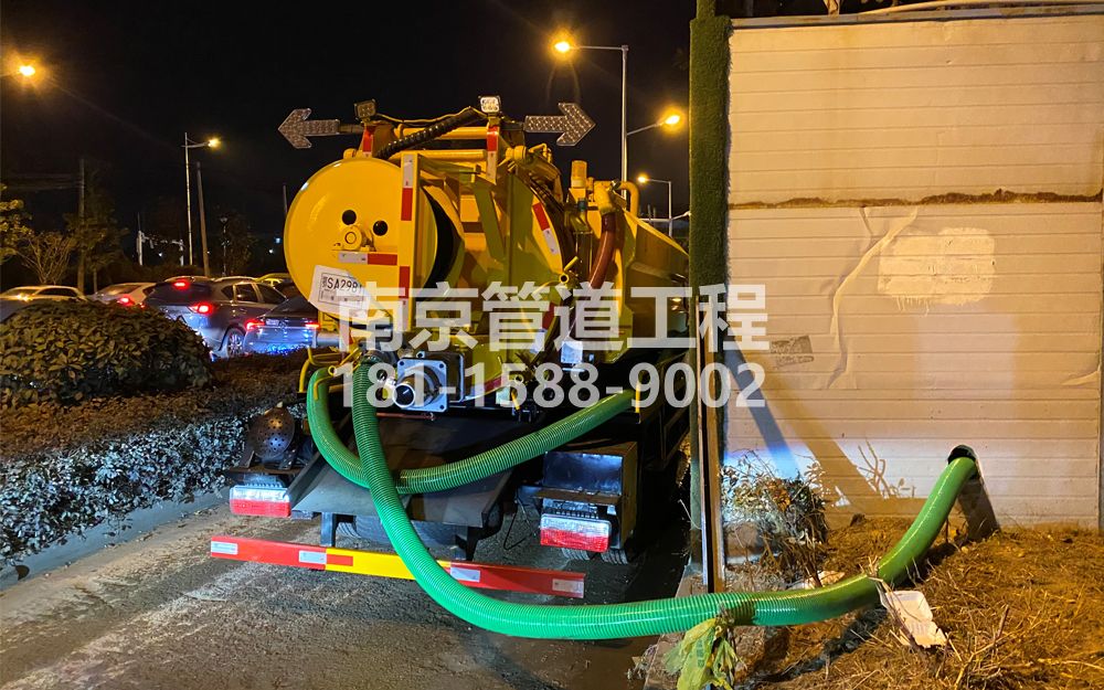 266尧胜村临时工地抽粪