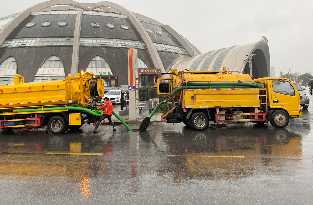 尧胜村商场管道清淤